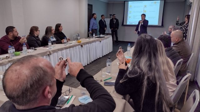Protegido: Estrela do Oriente promove workshop com gestores em Curitiba